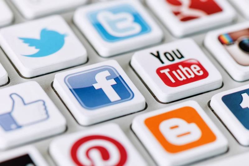 Social media advertisements to reach over $50 billion by 2020: report