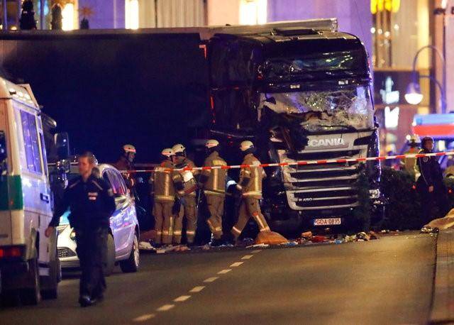 12 people killed as Truck crashes into Berlin Christmas market