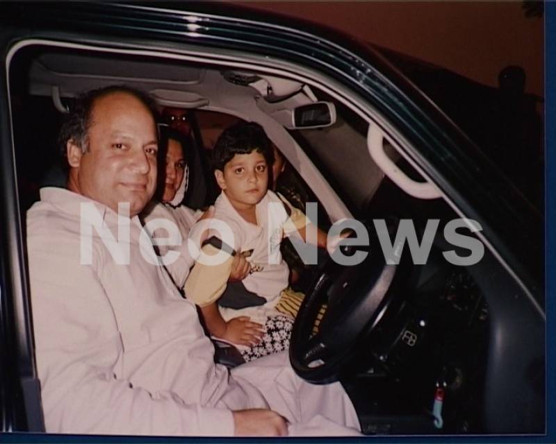Rare pics of PM Nawaz