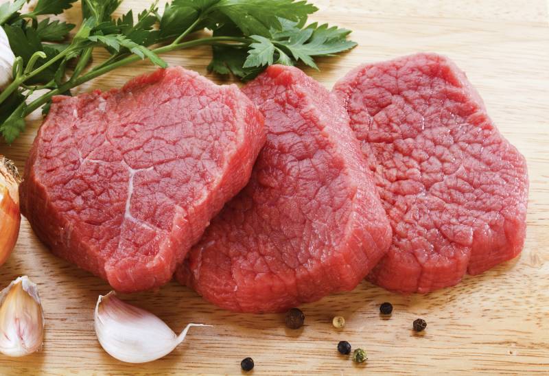Use of red meat causes common bowel disease