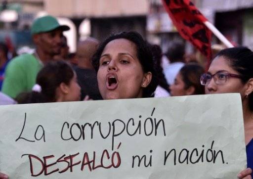 “No more governments of thieves and the corrupt”, thousands protest in Panama