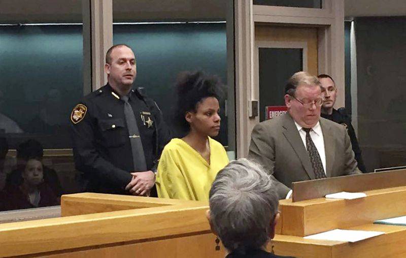 Woman admits to beheading her infant daughter but claims she ‘loved her’