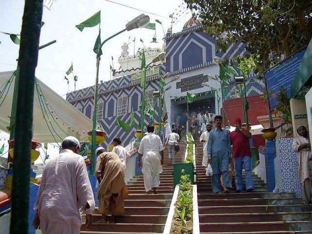 Threat alert issued for Abdullah Shah Ghazi shrine