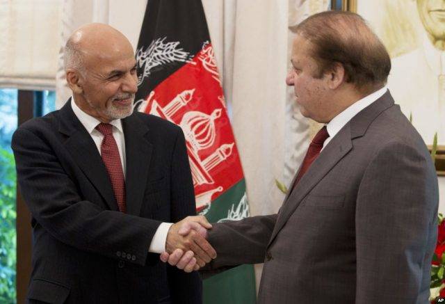 Pak-Afghan top officials to meet in London today