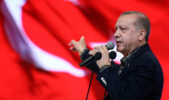 Turkey warns Dutch amid diplomatic row