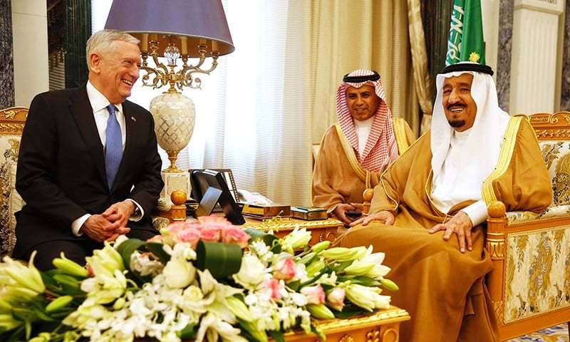 Pentagon chief meets Saudi king