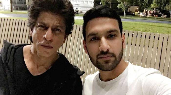 Zaid Ali’s selfie with King Khan becomes internet sensation