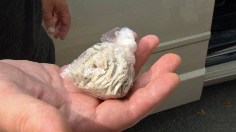 One kg heroin seized from Abu Dhabi-bound passenger