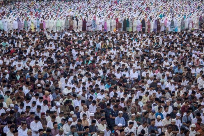 Muslims in Asia celebrate Eid, pray for peace