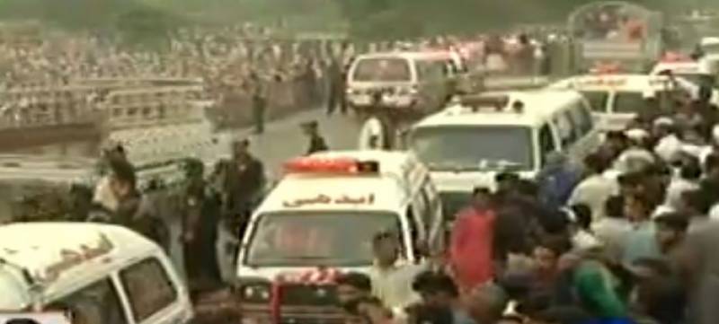 Bahawalpur tragedy: Collective funeral prayer of 125 victims offered