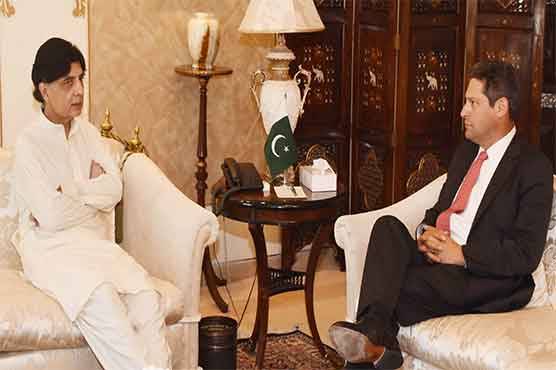 Chaudhry Nisar meets Facebook VP over removal of blasphemous content