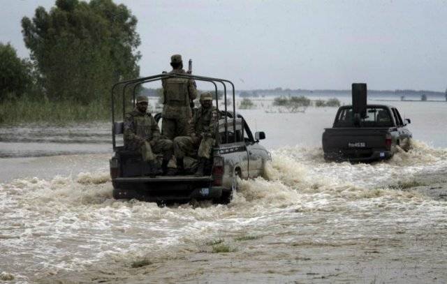 Four soldiers drown as Indian troops target Pak Army vehicle