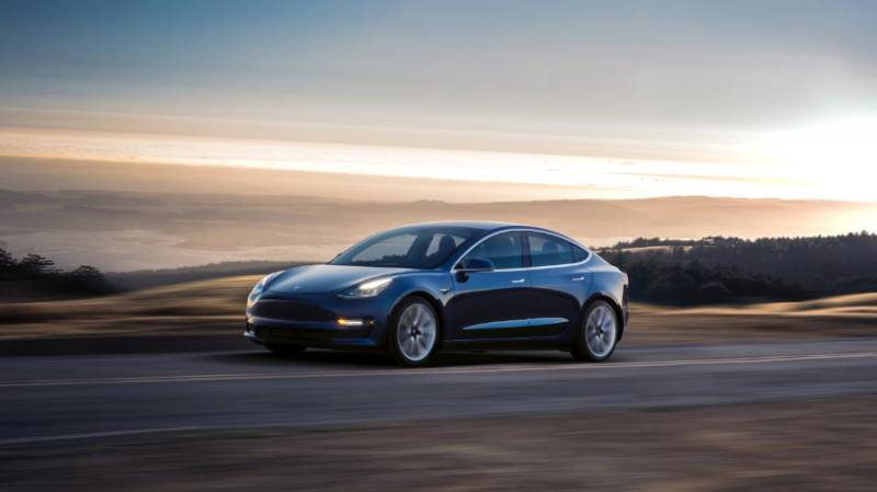 Tesla delivers first Model 3 electric cars