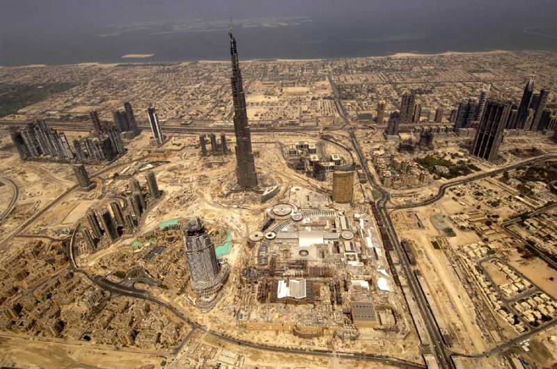 Watch: view of Dubai from Burj Khalifa - world's tallest building