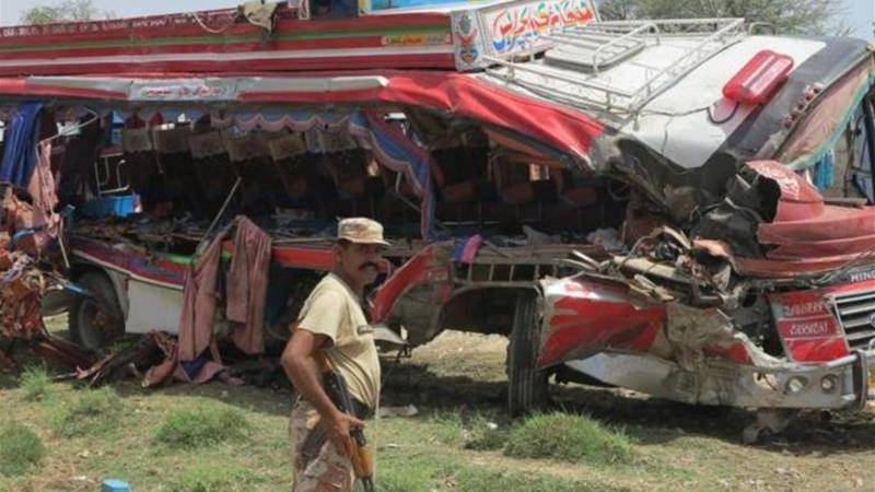 Five killed, 15 injured in road mishap near Faisalabad