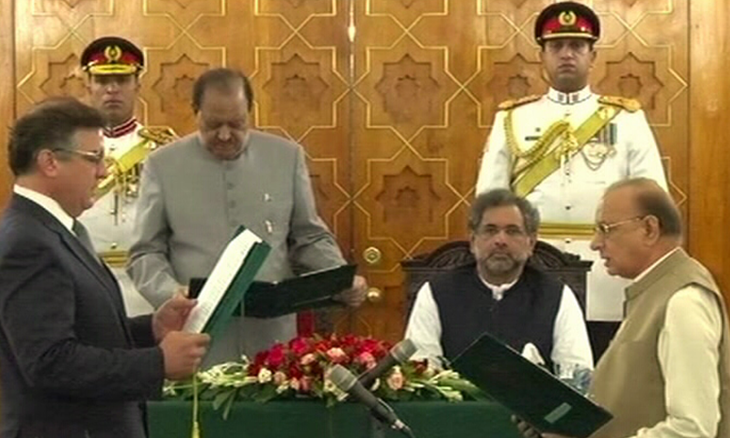 Daniyal Aziz among four ministers take oath as federal minister