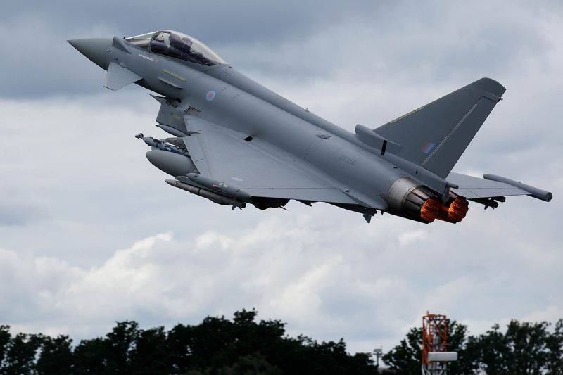 Qatar to buy 24 fighters jet from UK