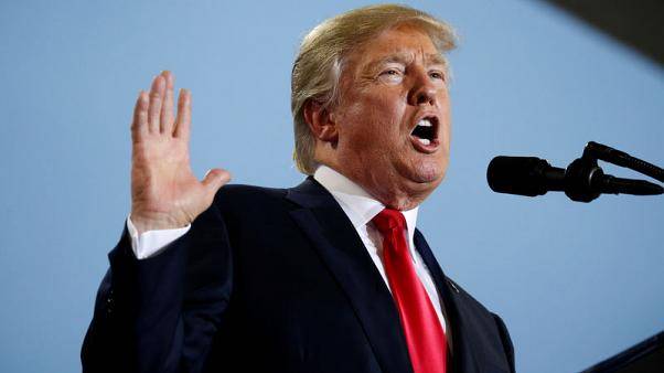 Trump resists pressure to soften stance on Iran nuclear deal