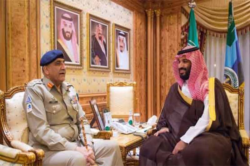 Army chief meets Crown Prince during Saudi Arabia visit