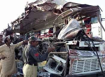 Road mishap near Sehwan claims seven lives