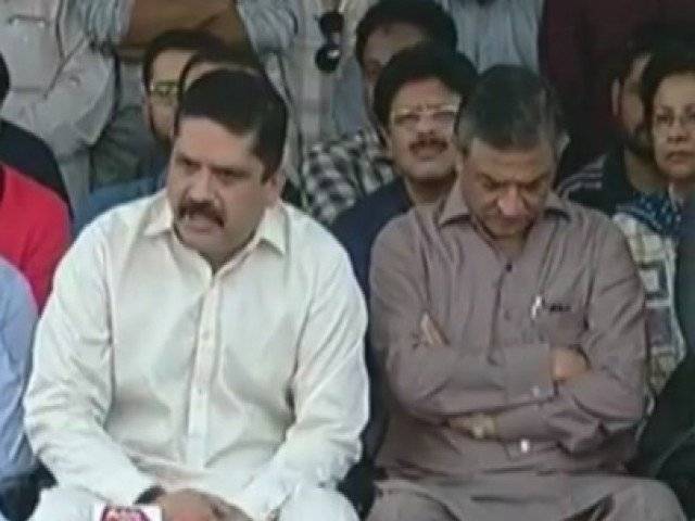 Karachi deputy mayor Arshad Vohra quits MQM-P, joins PSP