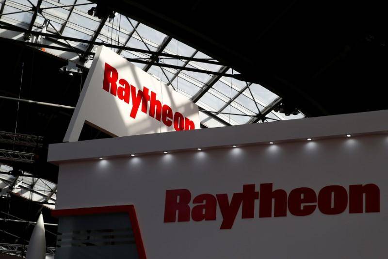 UAE announces $684 million Raytheon laser guided bomb deal