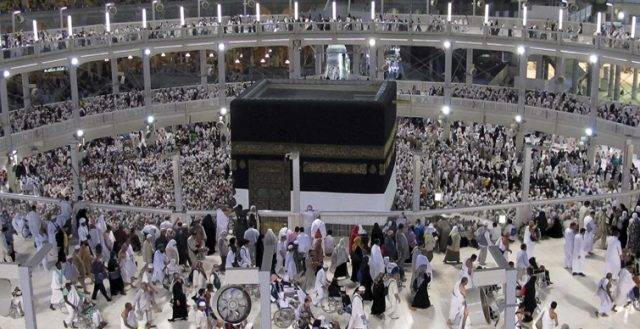 PM Abbasi directs for early finalization of Hajj policy 2018