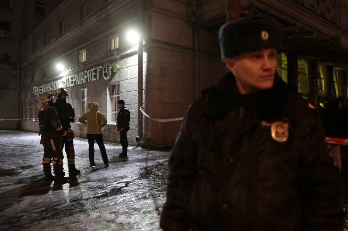 Blast rips through supermarket in Russia's St Petersburg, 10 hurt