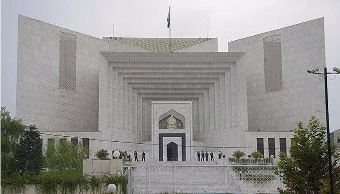 Notices issued as SC accepts petitions against Nawaz as PML-N president