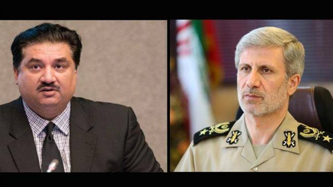 Iranian, Pakistani ministers discuss ties amid Trump threats