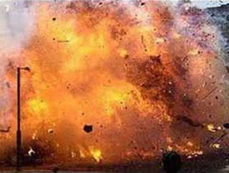Three including govt officer injured in Peshawar blast