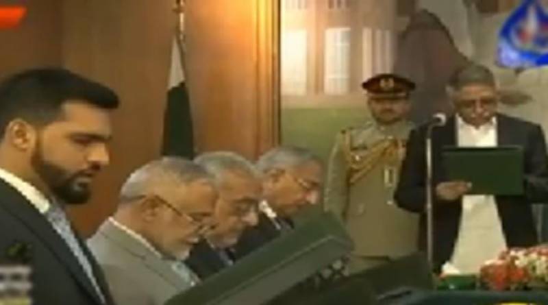 Sindh’s seven-member caretaker cabinet takes oath