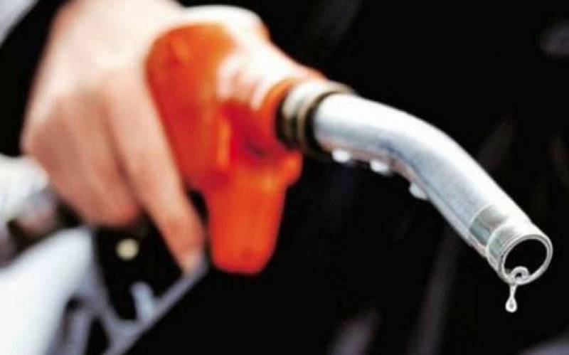 Petrol prices go down by Rs4.26 per litre