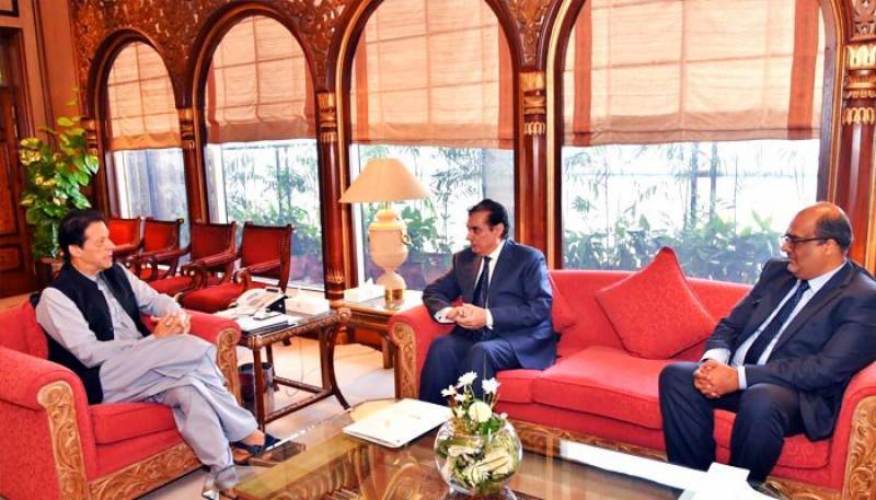 PM Imran assures full support to NAB chief for corruption free Pakistan
