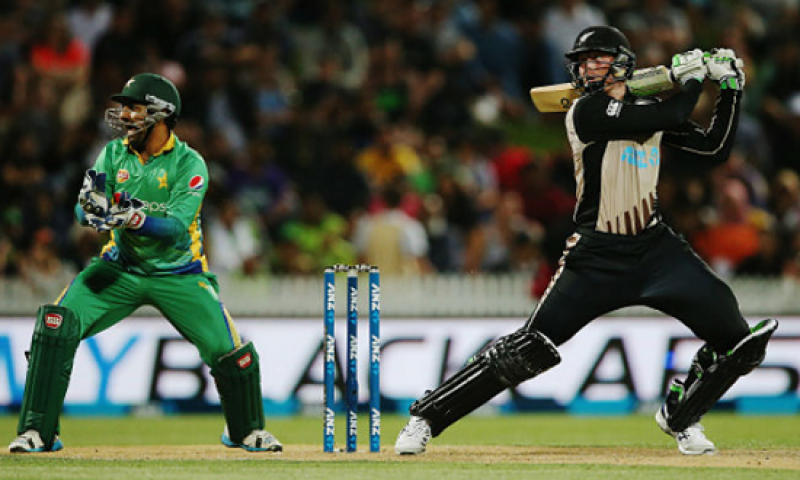 Pakistan beat New Zealand by two runs in first T20