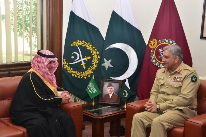 Saudi Prince Fahad Bin Sultan calls on Army chief Bajwa at GHQ