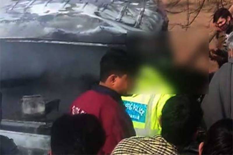 At least 11 burn to death in Karak bus-truck collision