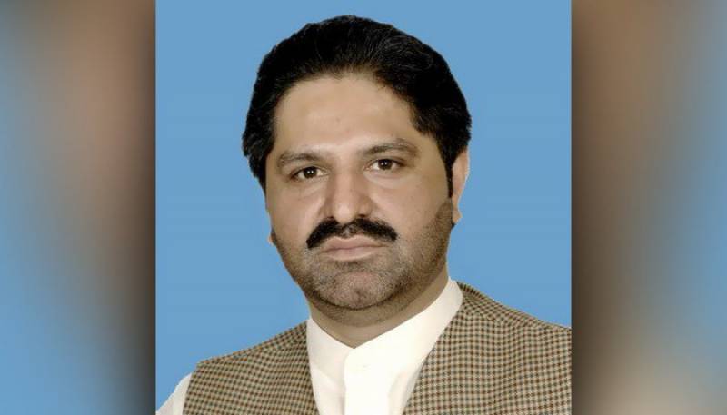 Federal minister Ali Muhammad Mahar injured in suspected robbery