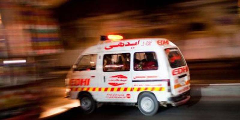 Two policemen martyred in Karachi
