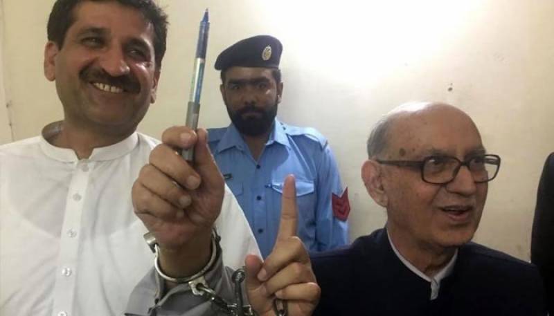 Former PM Nawaz's aide Irfan Siddiqui sent on judicial remand