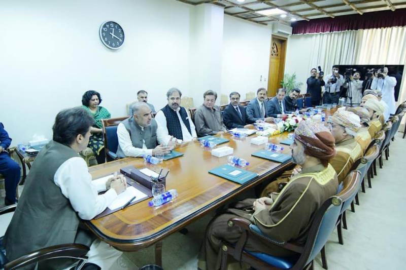 PM Imran apprises Oman’s parliamentary delegation about Kashmiris’ plight