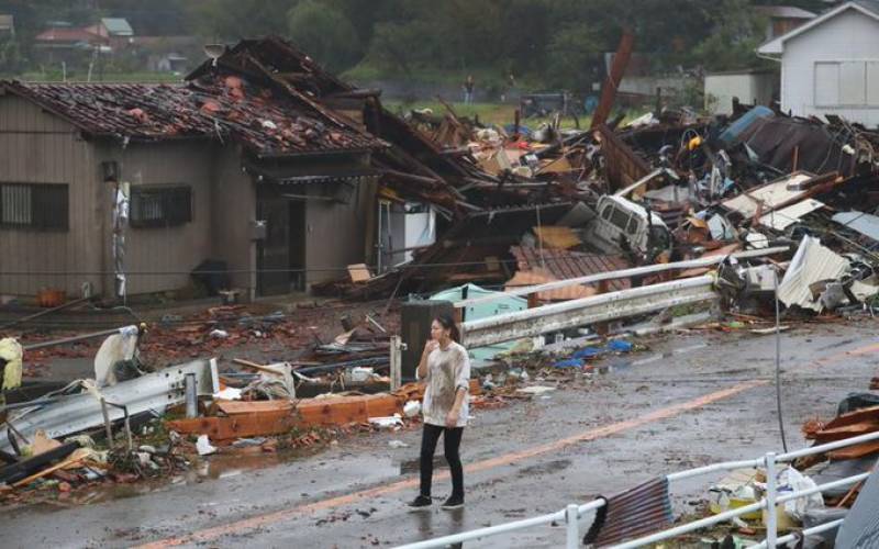 Japan: Powerful typhoon hits Tokyo, surrounding areas