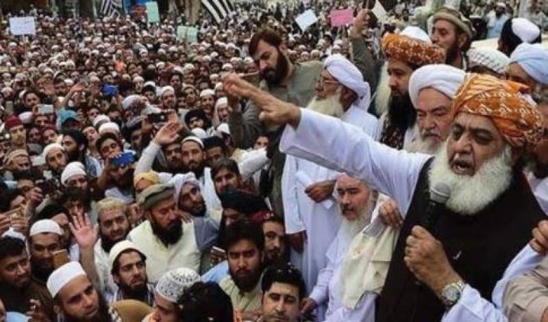 JUI-F's 'Azadi March' to reach Islamabad today 