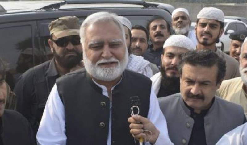JUI-F’s Plan B concludes as Rehbar Committee announces to end road blockades