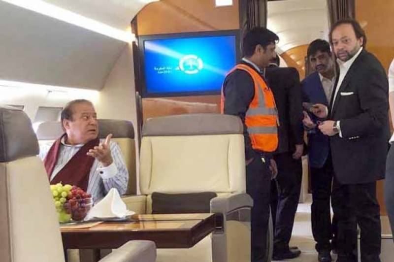 Nawaz Sharif lands in London, will consult with doctors today