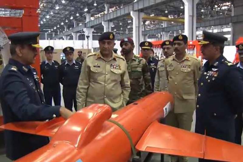 COAS Bajwa visits Pakistan Aeronautical Complex Kamra, lauds PAF's achievements