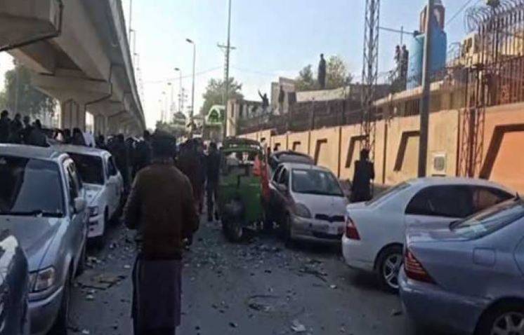 At least seven injured in cylinder blast near Peshawar High Court