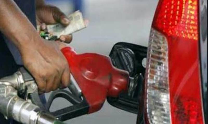 OGRA proposes Rs7.06 per litre cut in petrol price