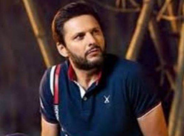 Former Pakistan captain Shahid Afridi tests positive for COVID-19
