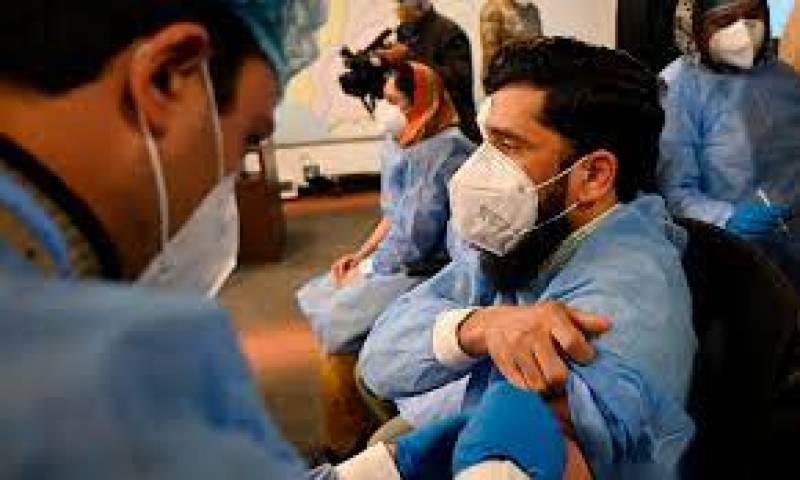 COVID-19: Pakistan begins vaccination for 40-49 age group